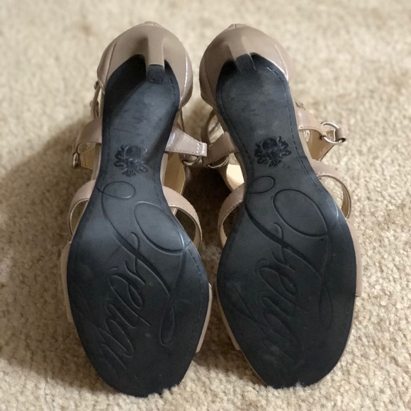 Strap Leather Pump - Picture 4 of 5